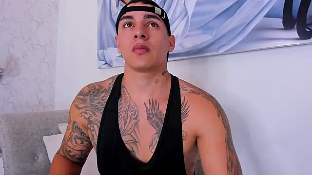 Snapshot of MassimoCo_ chatting on 02.05.26 MassimoCo online show from 02.05.26