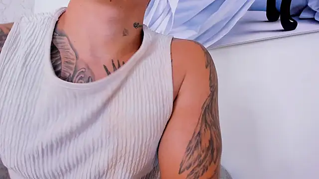 Snapshot of MassimoCo_ chatting on 02.07.26 MassimoCo online show from 02.07.26