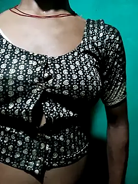 Snapshot of Alisha_beby143 chatting on 05.19.26 Alisha beby143 online show from 05.19.26