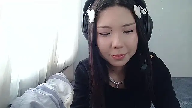 AprilOnilll online show from 01.10.26