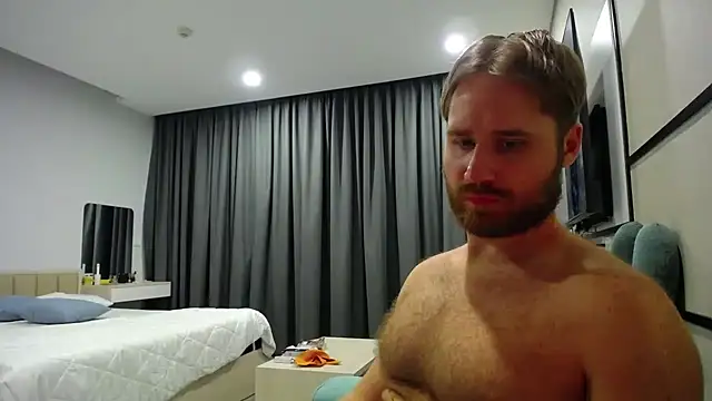 LorenzoLux online show from 04.15.26