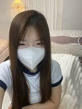 Snapshot of _xiaoxinxin_ chatting on 04.24.26 xiaoxinxin online show from 04.24.26
