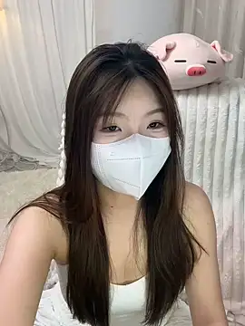 Snapshot of _xiaoxinxin_ chatting on 05.11.26 xiaoxinxin online show from 05.11.26