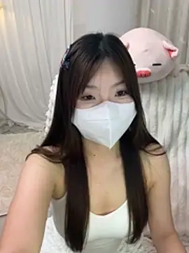 Snapshot of _xiaoxinxin_ chatting on 05.11.26 xiaoxinxin online show from 05.11.26