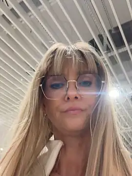 NaughtyNinky online show from 01.16.26