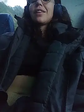 Snapshot of Dirty_Pink chatting on 01.19.26 Dirty Pink online show from 01.19.26