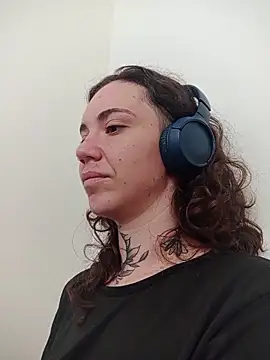 Snapshot of Dirty_Pink chatting on 02.02.26 Dirty Pink online show from 02.02.26