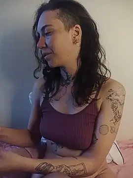 Snapshot of Dirty_Pink chatting on 02.08.26 Dirty Pink online show from 02.08.26