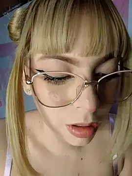 Snapshot of neptunebaby chatting on 01.11.26 neptunebaby online show from 01.11.26