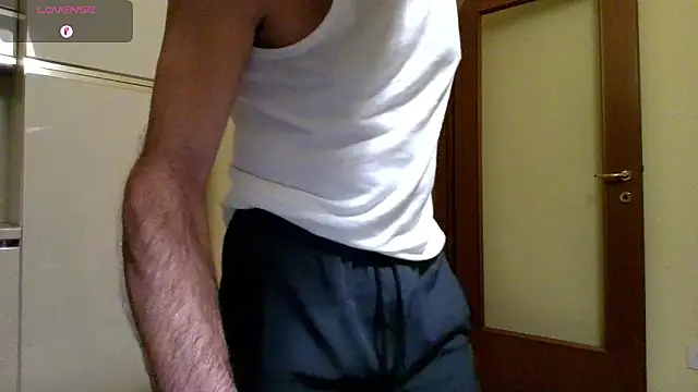 Snapshot of Ele7b5 chatting on 05.10.26 Ele7b5 online show from 05.10.26