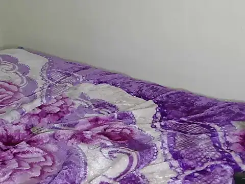 Snapshot of JuicyChandre chatting on 01.06.26 JuicyChandre online show from 01.06.26