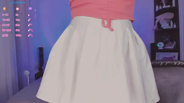 softnoire online show from 04.08.26