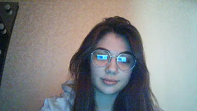 Snapshot of Tenovira chatting on 03.01.26 Tenovira online show from 03.01.26