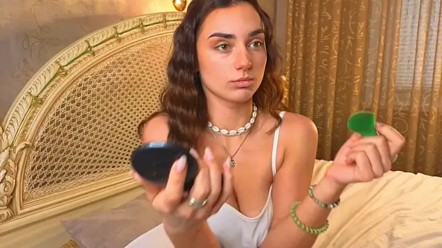 Snapshot of MinnaShummon chatting on 01.11.26 MinnaShummon online show from 01.11.26