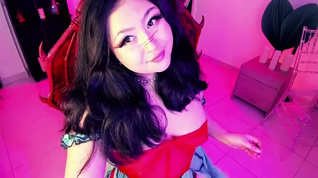 Snapshot of Sweet_lenna chatting on 04.18.26 Sweet lenna online show from 04.18.26