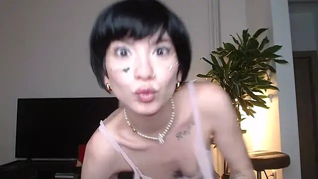 Marley Queen online show from 07.13.26