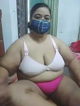 momo loves online show from 03.10.26