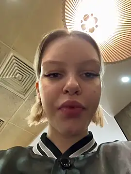 AshleyMur online show from 04.13.26