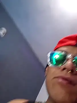 Snapshot of AlexxRomm chatting on 01.05.26 AlexxRomm online show from 01.05.26