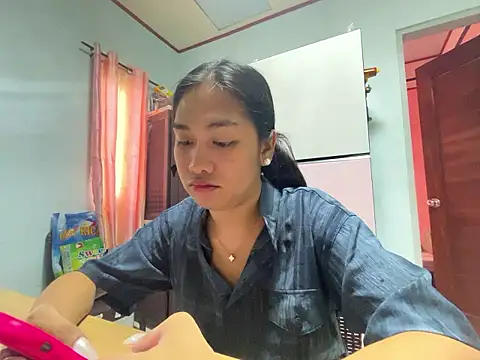 Mira Janee online show from 01.12.26