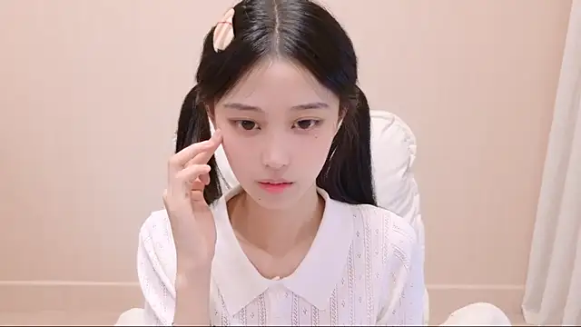 Snapshot of iiiiiiiiiu chatting on 05.11.26 iiiiiiiiiu online show from 05.11.26