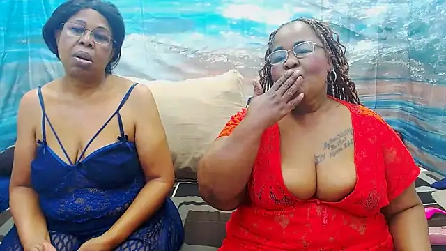 Snapshot of SEXY_MATURExx chatting on 06.19.26 SEXY MATURExx online show from 06.19.26