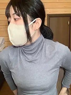 Snapshot of minami_room chatting on 03.23.26 minami room online show from 03.23.26