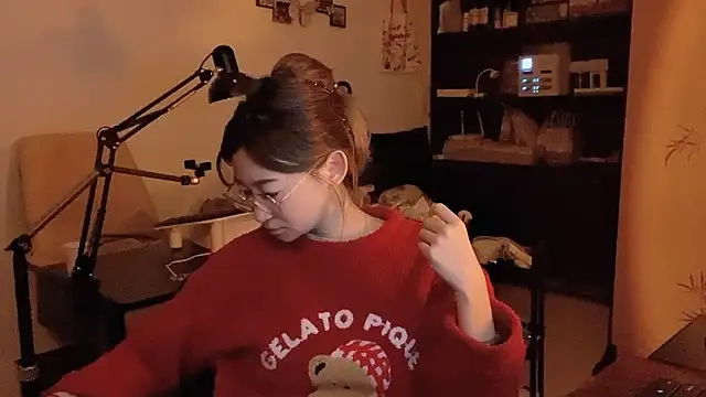 Xiaojuzi- online show from 04.08.26