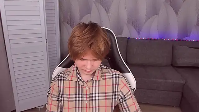 RowanScarlett online show from 01.08.26