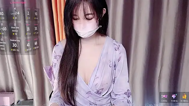 Snapshot of NolanMia chatting on 01.13.26 NolanMia online show from 01.13.26