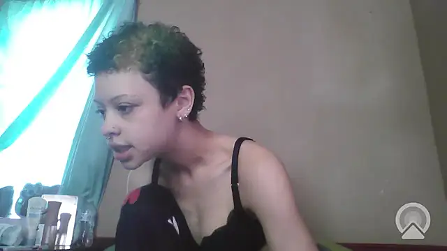 Snapshot of jojosbizarrelyf chatting on 01.10.26 jojosbizarrelyf online show from 01.10.26