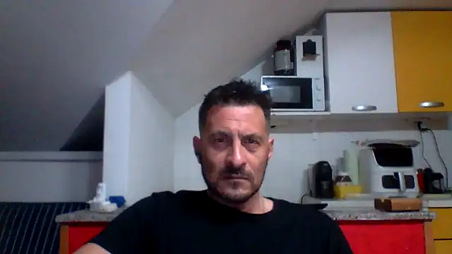 Snapshot of colosone chatting on 05.10.26 colosone online show from 05.10.26