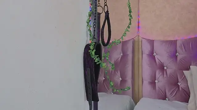 Missy 22  online show from 03.18.26