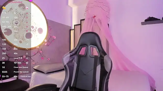 Luna  02 online show from 03.12.26