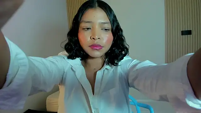 Snapshot of MorganRose4 chatting on 01.10.26 MorganRose4 online show from 01.10.26