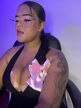 Snapshot of Antonella_03s chatting on 02.16.26 Antonella 03s online show from 02.16.26