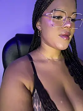 Snapshot of Antonella_03s chatting on 07.03.26 Antonella 03s online show from 07.03.26