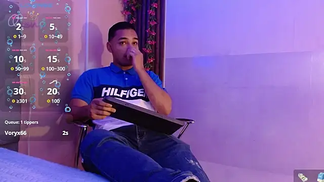 studentdeivy  online show from 02.23.26