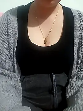 Snapshot of Tulip_Giang chatting on 01.06.26 Tulip Giang online show from 01.06.26