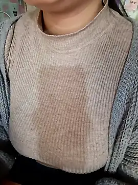 Snapshot of Tulip_Giang chatting on 01.13.26 Tulip Giang online show from 01.13.26