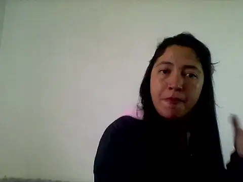 Snapshot of Mapisloop chatting on 02.13.26 Mapisloop online show from 02.13.26