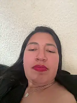 Snapshot of Mapisloop chatting on 04.16.26 Mapisloop online show from 04.16.26