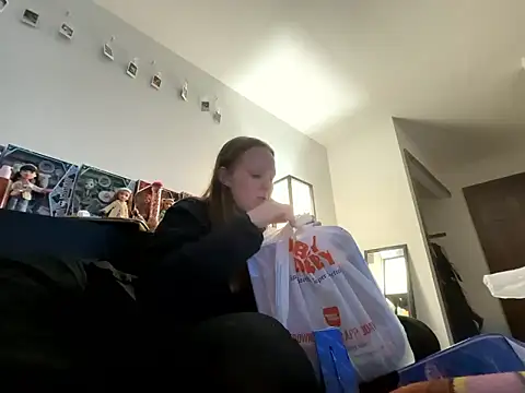 Snapshot of prettygirltracy_12 chatting on 01.07.26 prettygirltracy 12 online show from 01.07.26