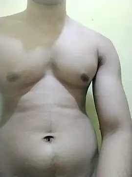Snapshot of desiBig_dick chatting on 06.21.26 desiBig dick online show from 06.21.26