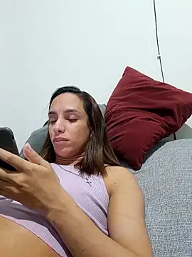Snapshot of ofjuliaa chatting on 04.23.26 ofjuliaa online show from 04.23.26