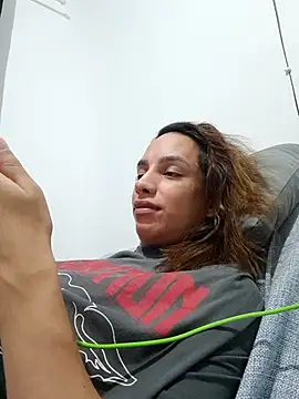 Snapshot of ofjuliaa chatting on 04.26.26 ofjuliaa online show from 04.26.26