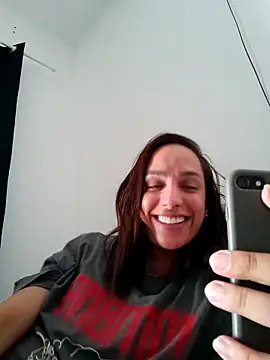 Snapshot of ofjuliaa chatting on 05.03.26 ofjuliaa online show from 05.03.26
