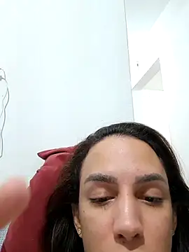 Snapshot of ofjuliaa chatting on 05.17.26 ofjuliaa online show from 05.17.26