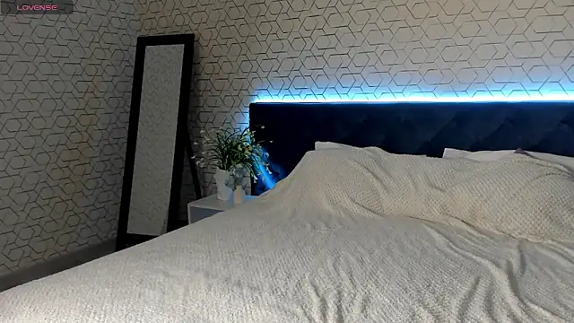 desiree doll online show from 02.11.26