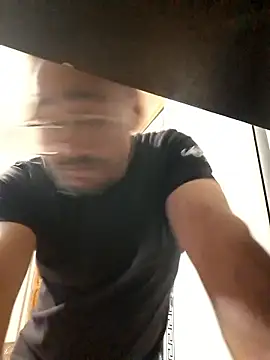 julian-112 online show from 01.11.26